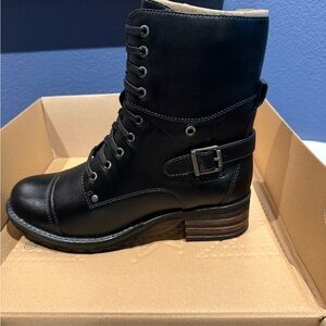 Taos Footwear Black Moto Boots with Buckle